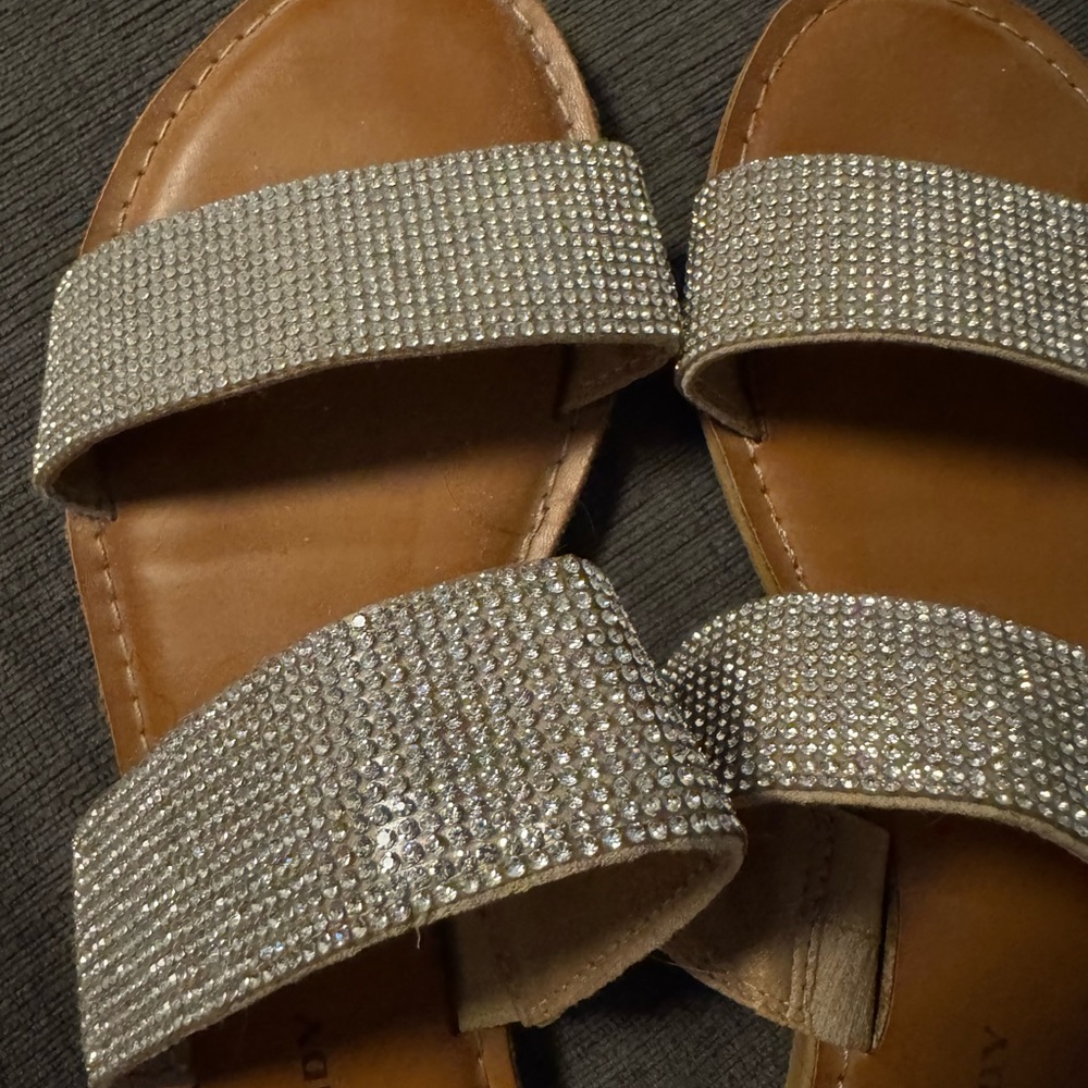 Rock & Candy Women's Silver Sandals - Picture 3 of 6